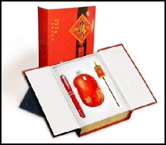 礼：中国红商务三件套